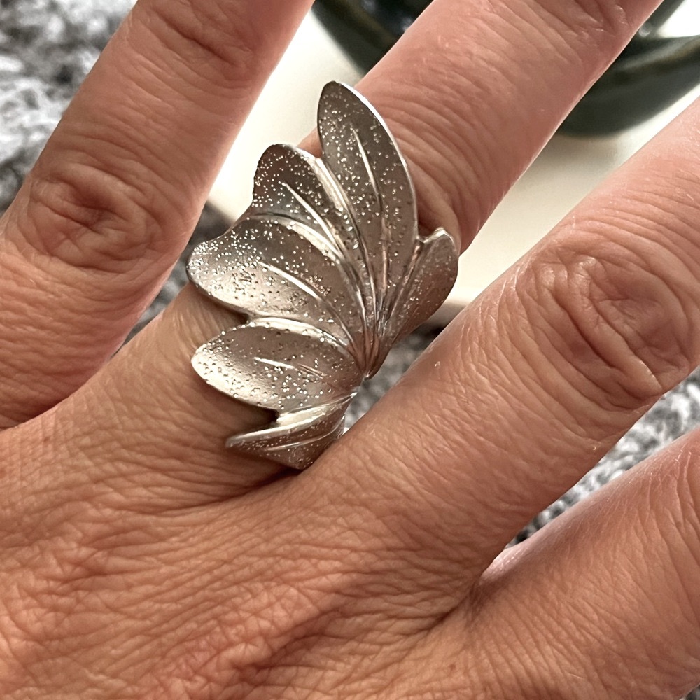 Vintage Sterling Silver Leaf Ring Sz 7